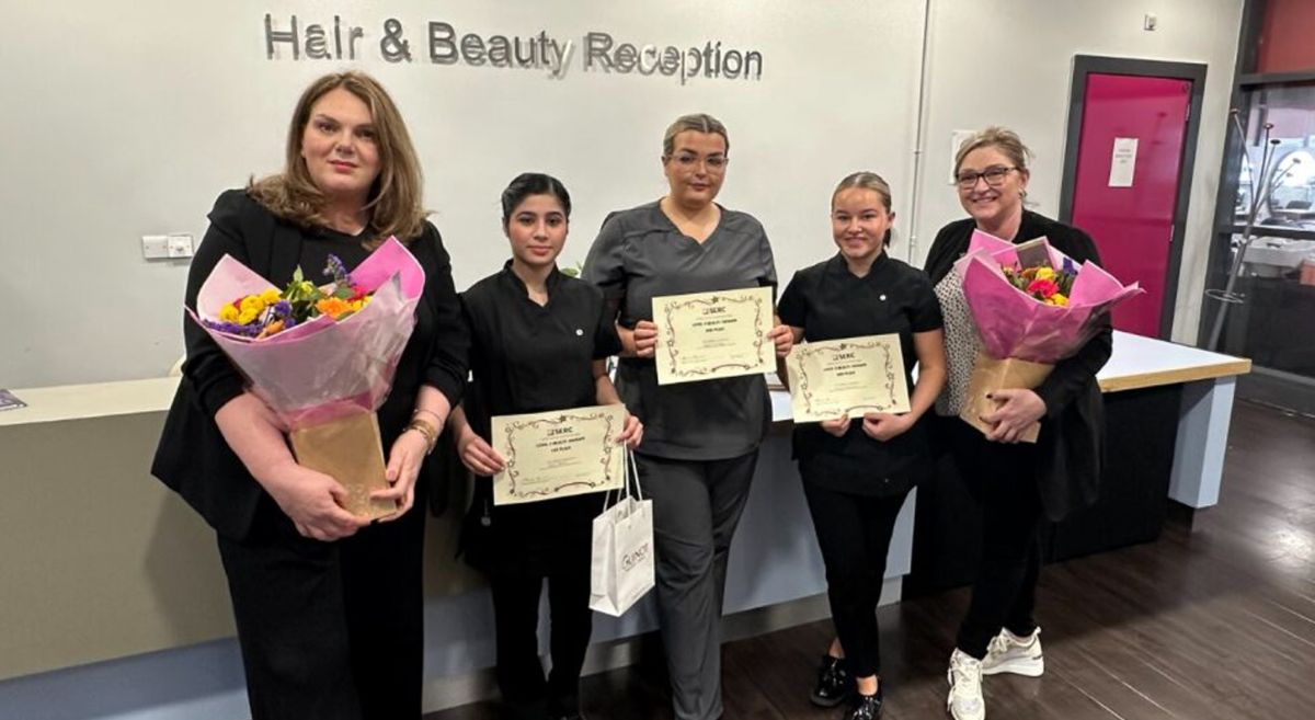 Picture of SERC Beauty Therapy students and competition judges